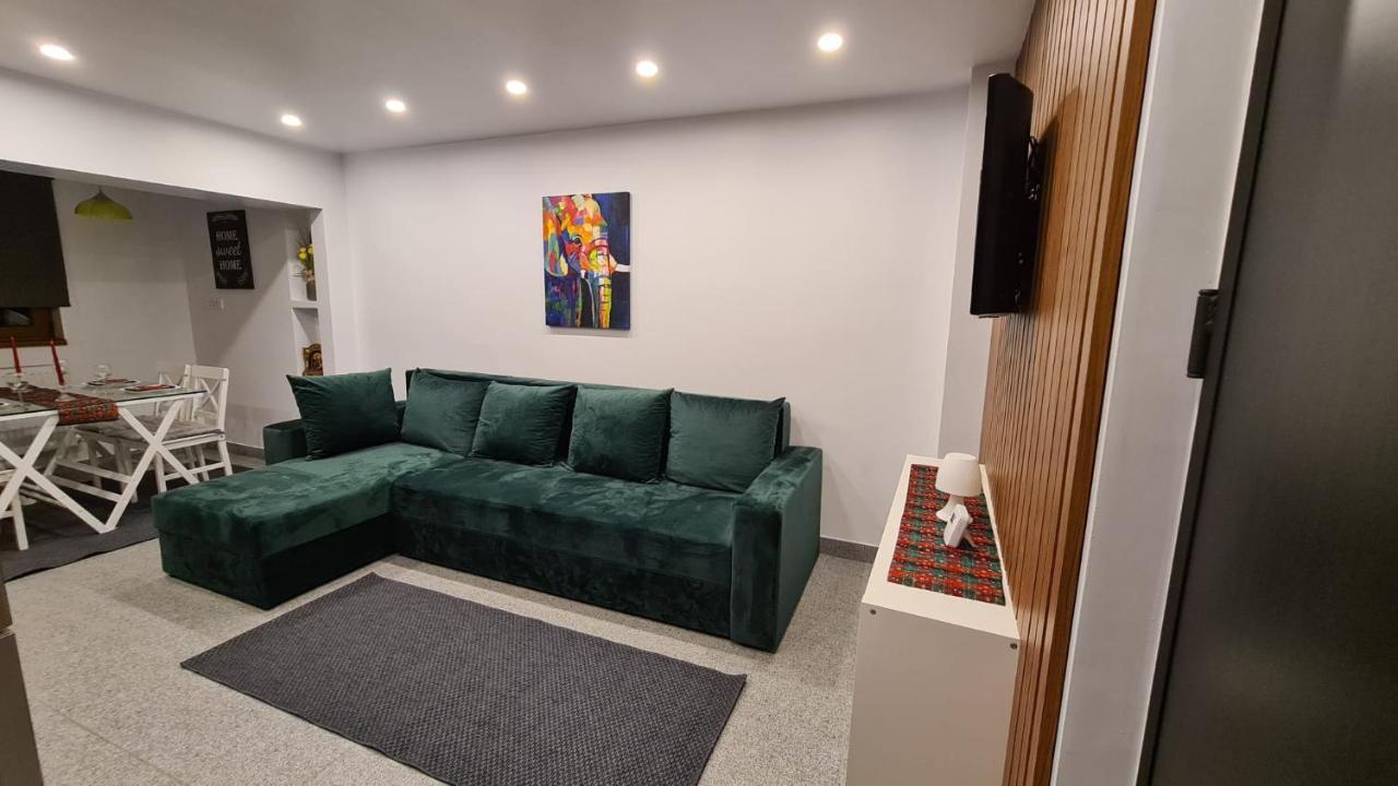 Apartament La Fluturi Apartament Suczawa Zewnętrze zdjęcie