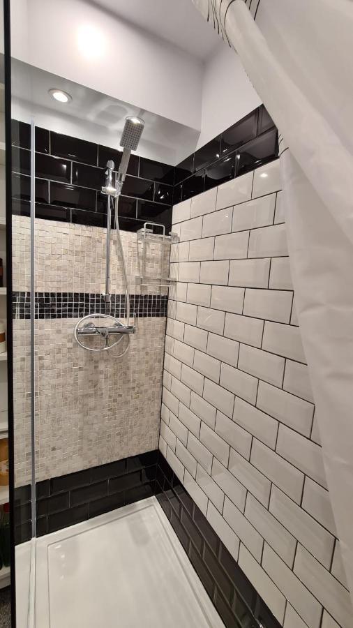 Apartament La Fluturi Apartament Suczawa Zewnętrze zdjęcie